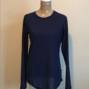 Lululemon Long sleeve top size 6